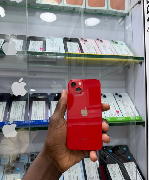 iPhone 13 simple message écran