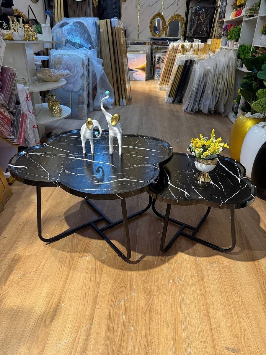 Tables gigognes marbrées