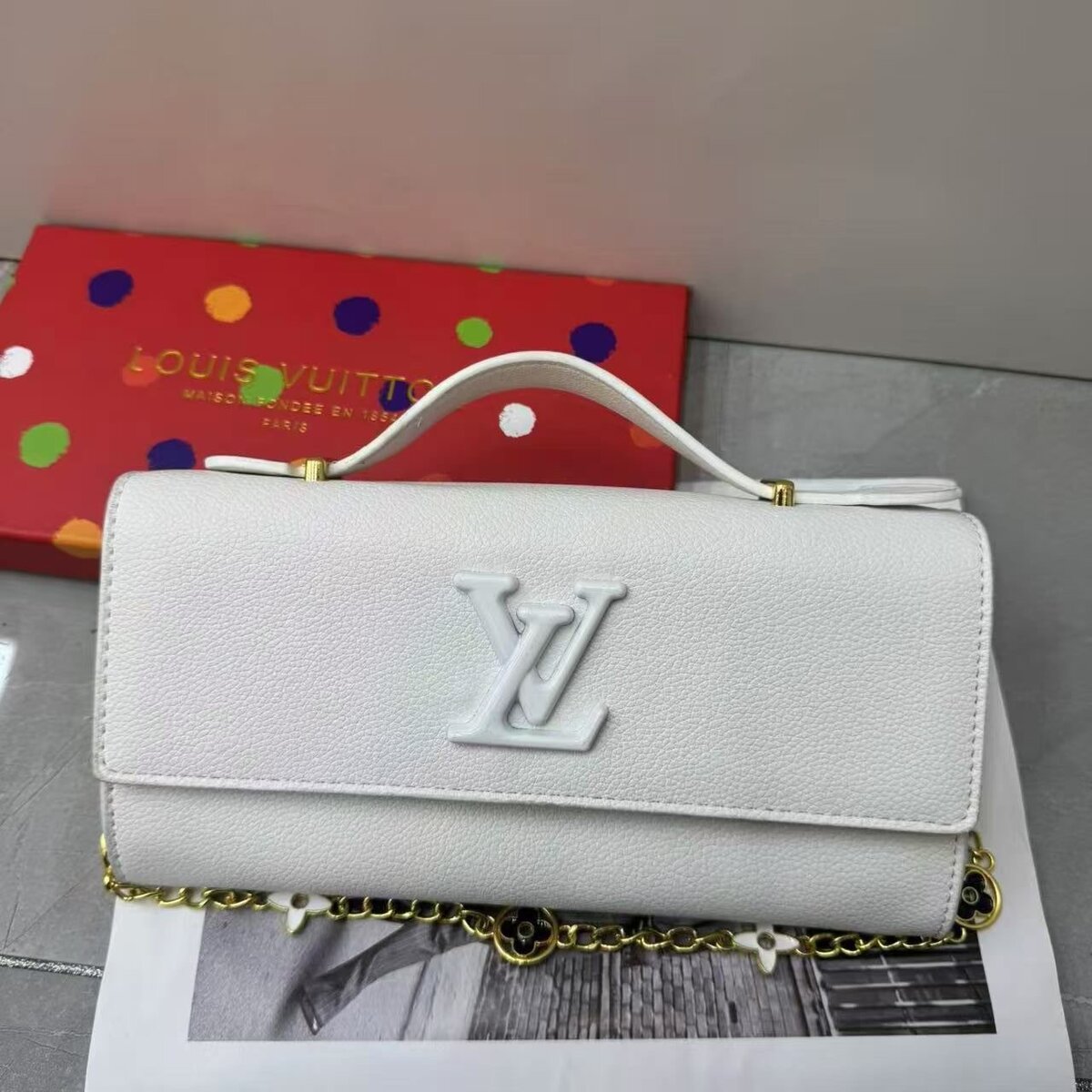 Sac à main élégant Louis Vuitton