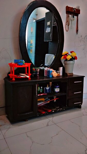 Dressing table