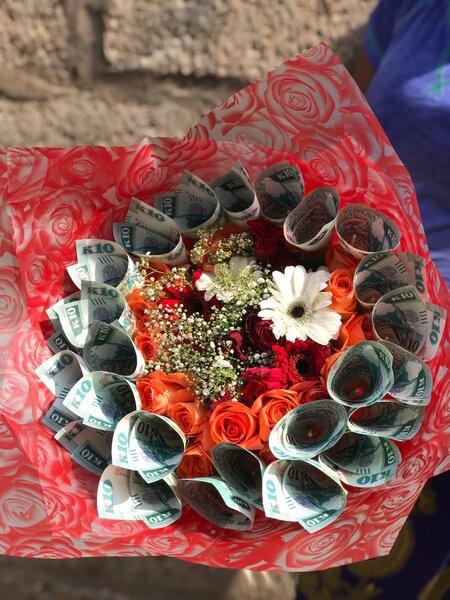 Ruwezi flower and money bouquet