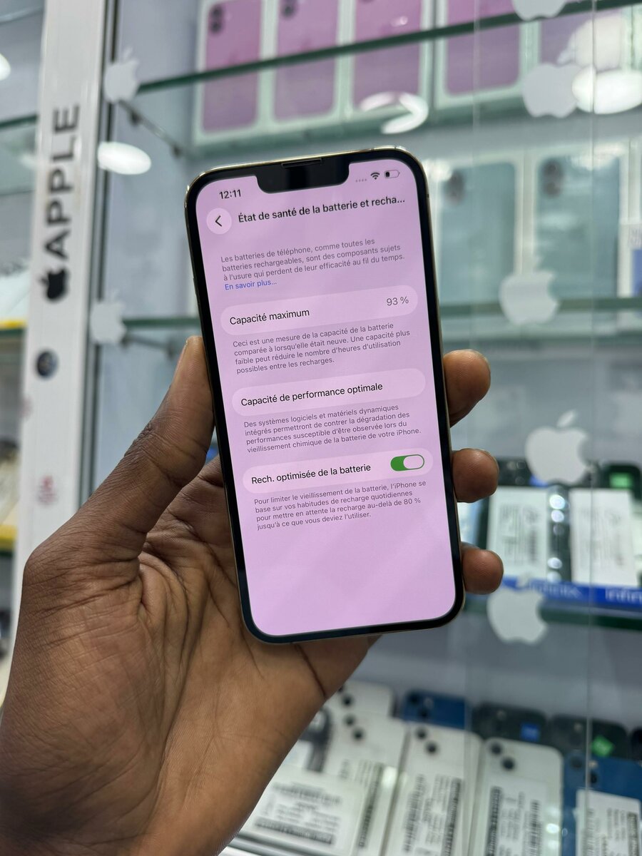 13 pro 128Go Casi neuf retour