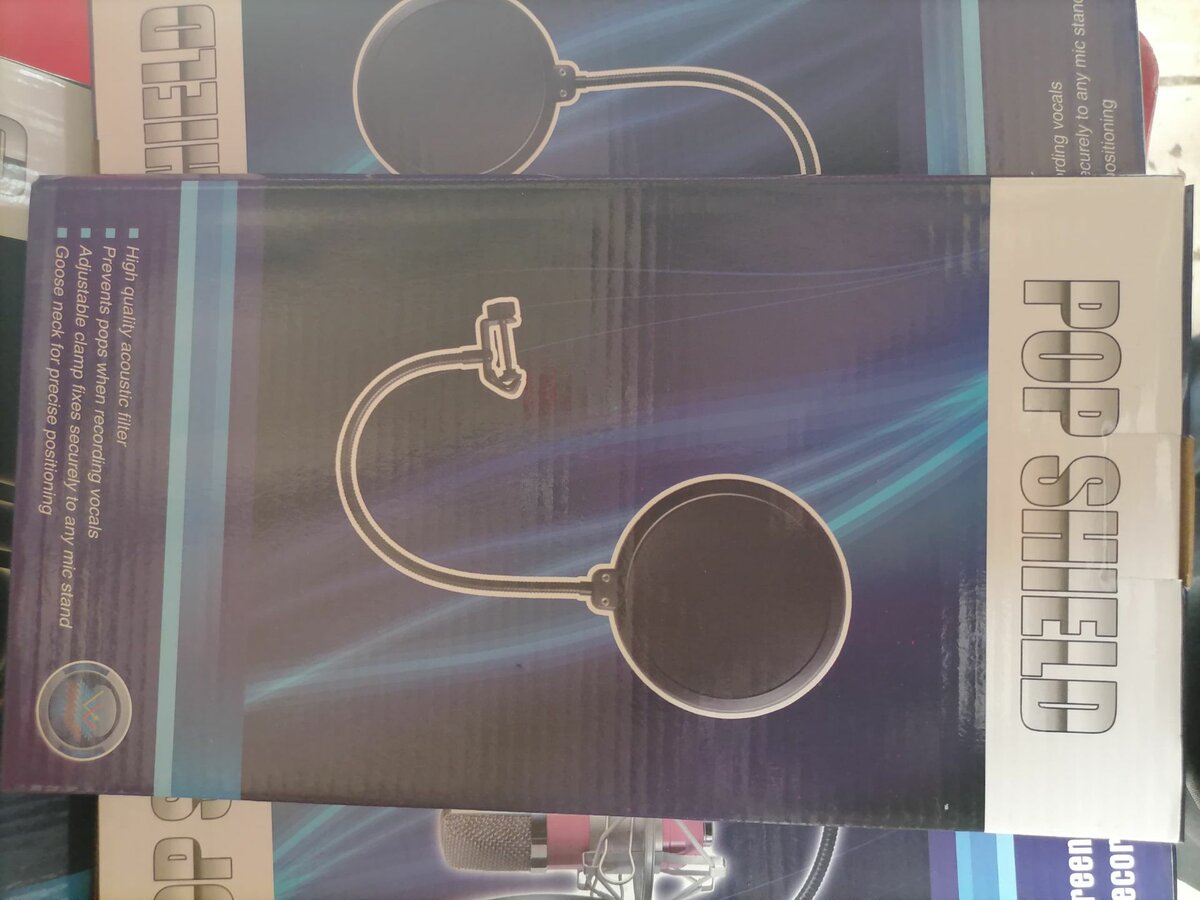 Microphone pop filter