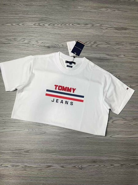 T-shirt Tommy Hilfiger