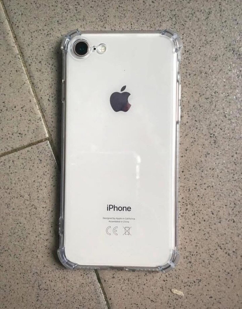 iPhone 8 simplBlanc avec Coque