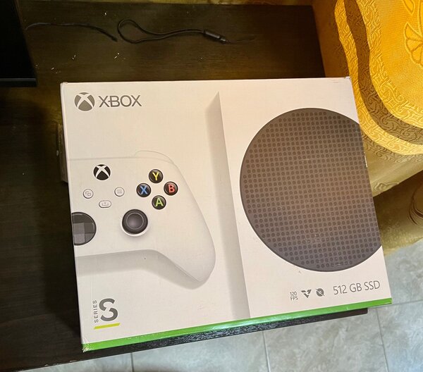 Xbox Series S next gen console with eafc 25