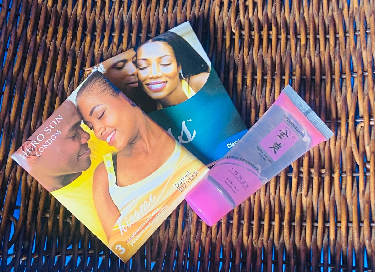 6 Préservatifs + 1Lubrifiant