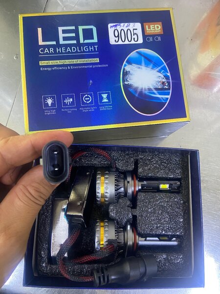 Лампочка LED HB3