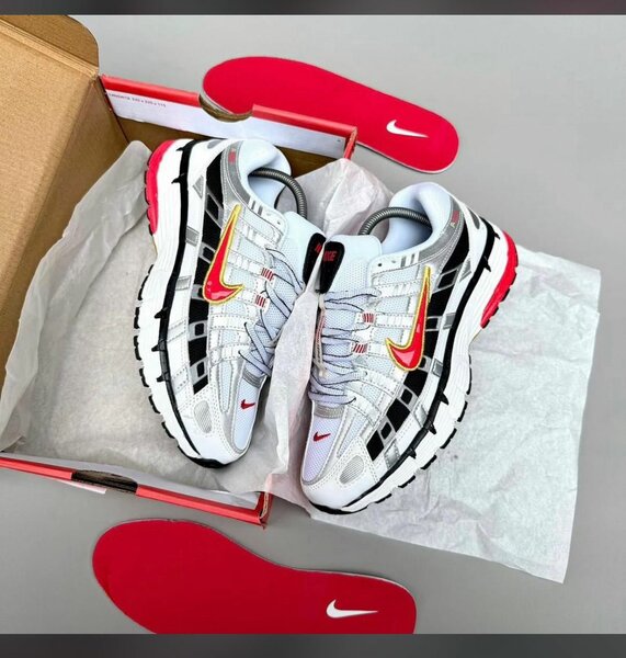 Chaussures BASKET NIKE P-6000