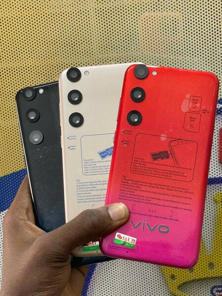 Smartphone Vivo triple caméra