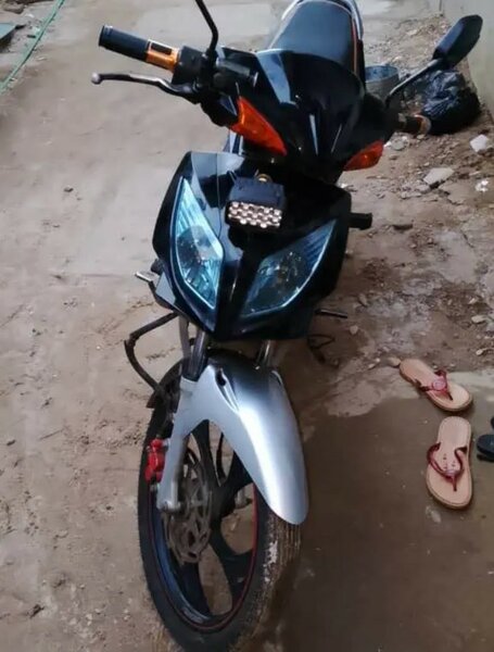 Moto sportive KTM minimaliste