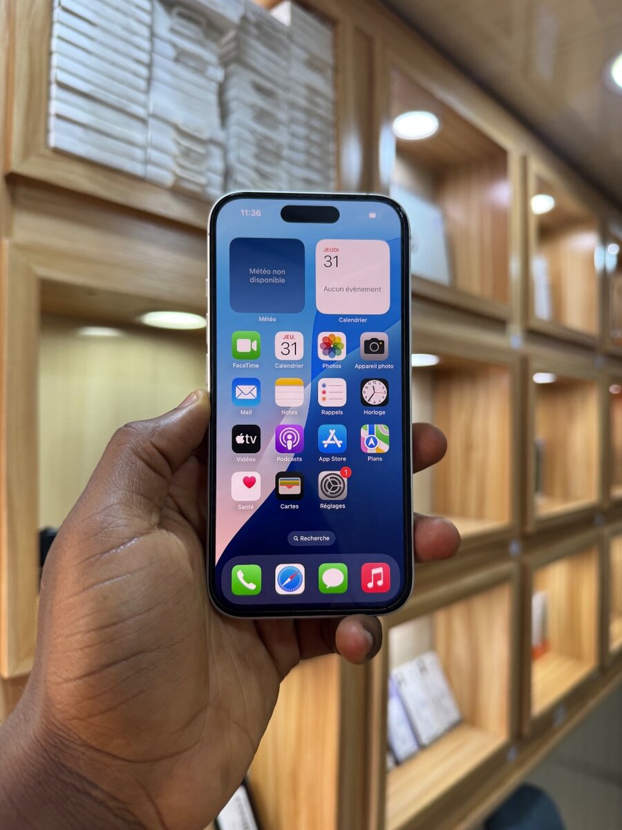 iPhone 16 128Go Quasi Neuf