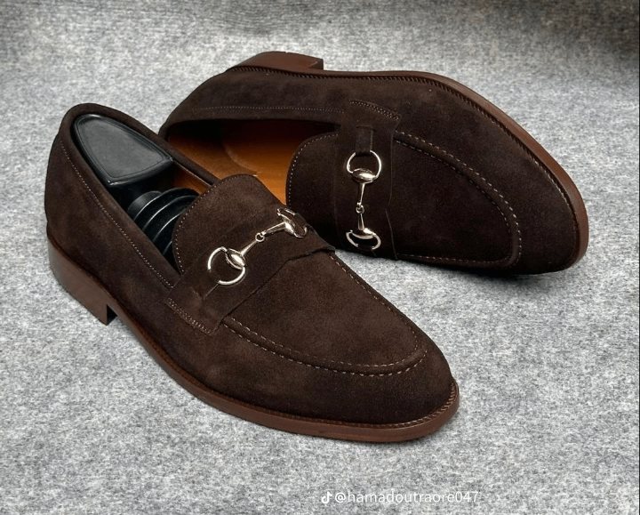 Chaussures hommes en daim élégantes