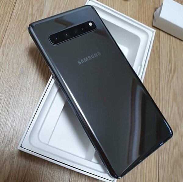 Samsung Galaxy S10+ Noir