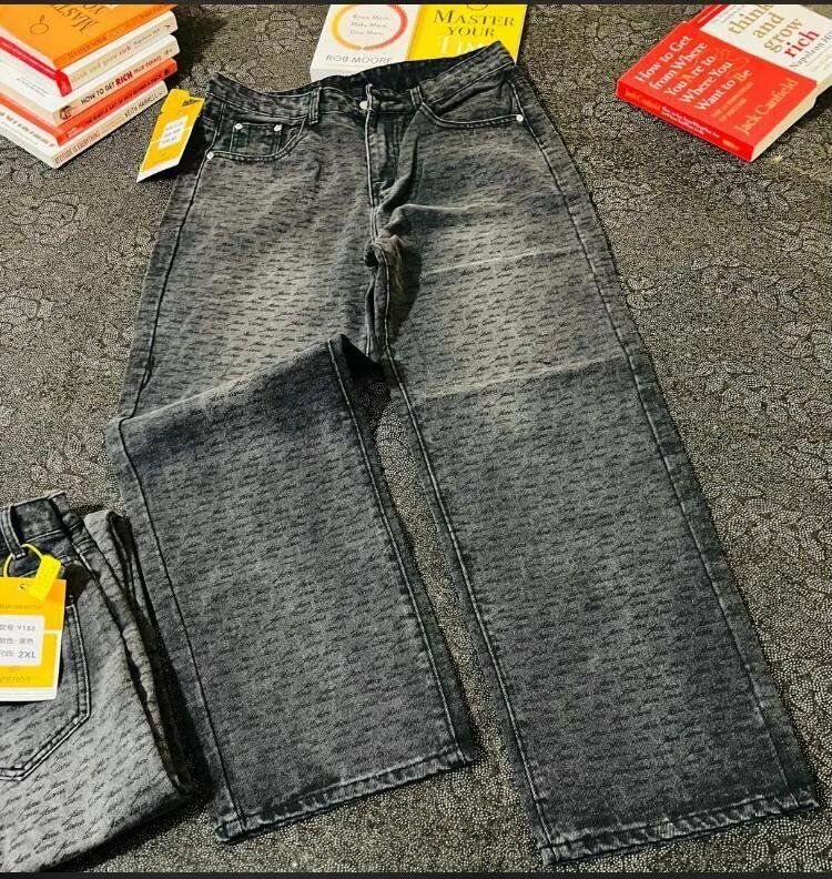 Men's baggy jeans