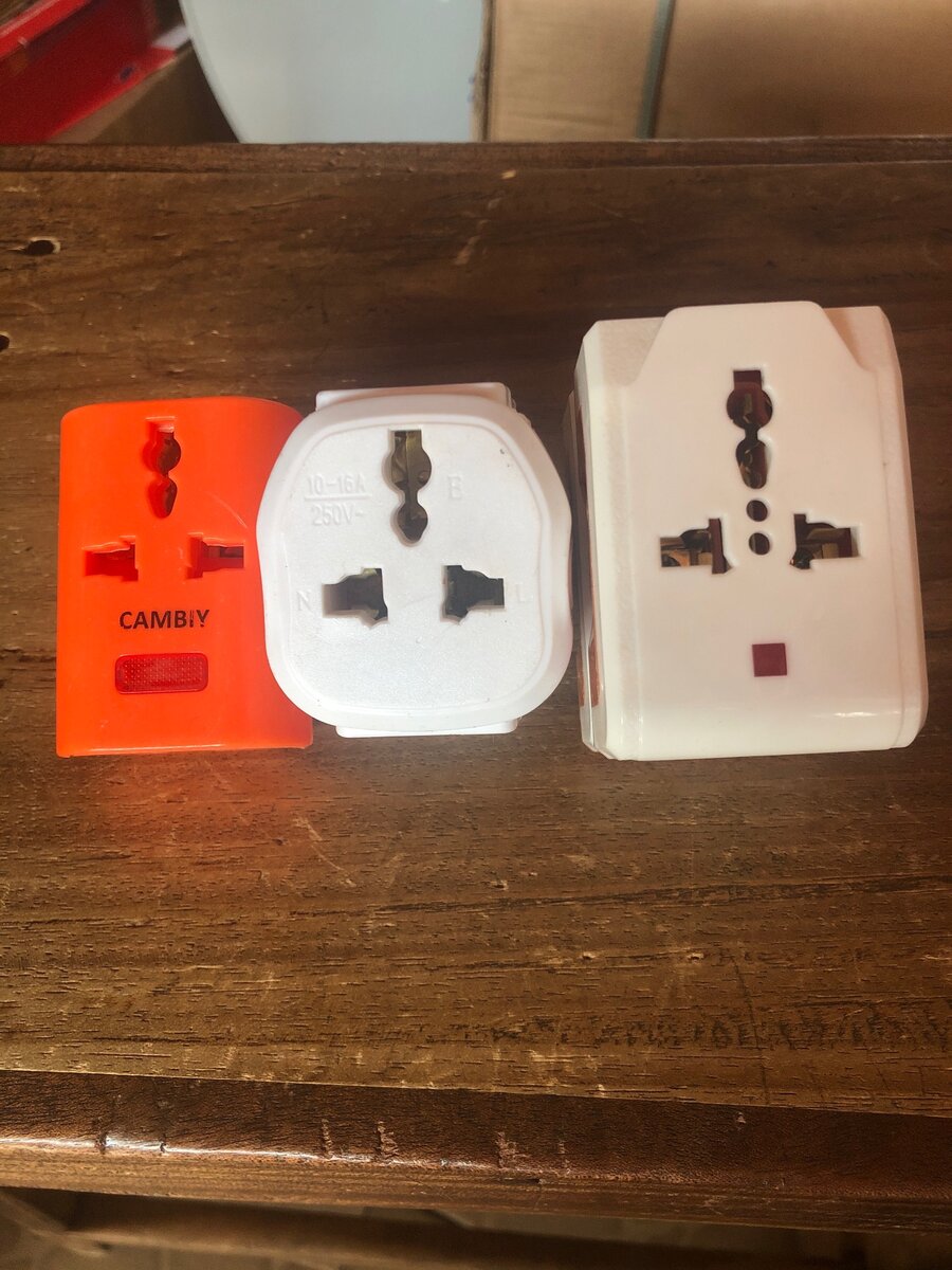 Multi socket Adapter