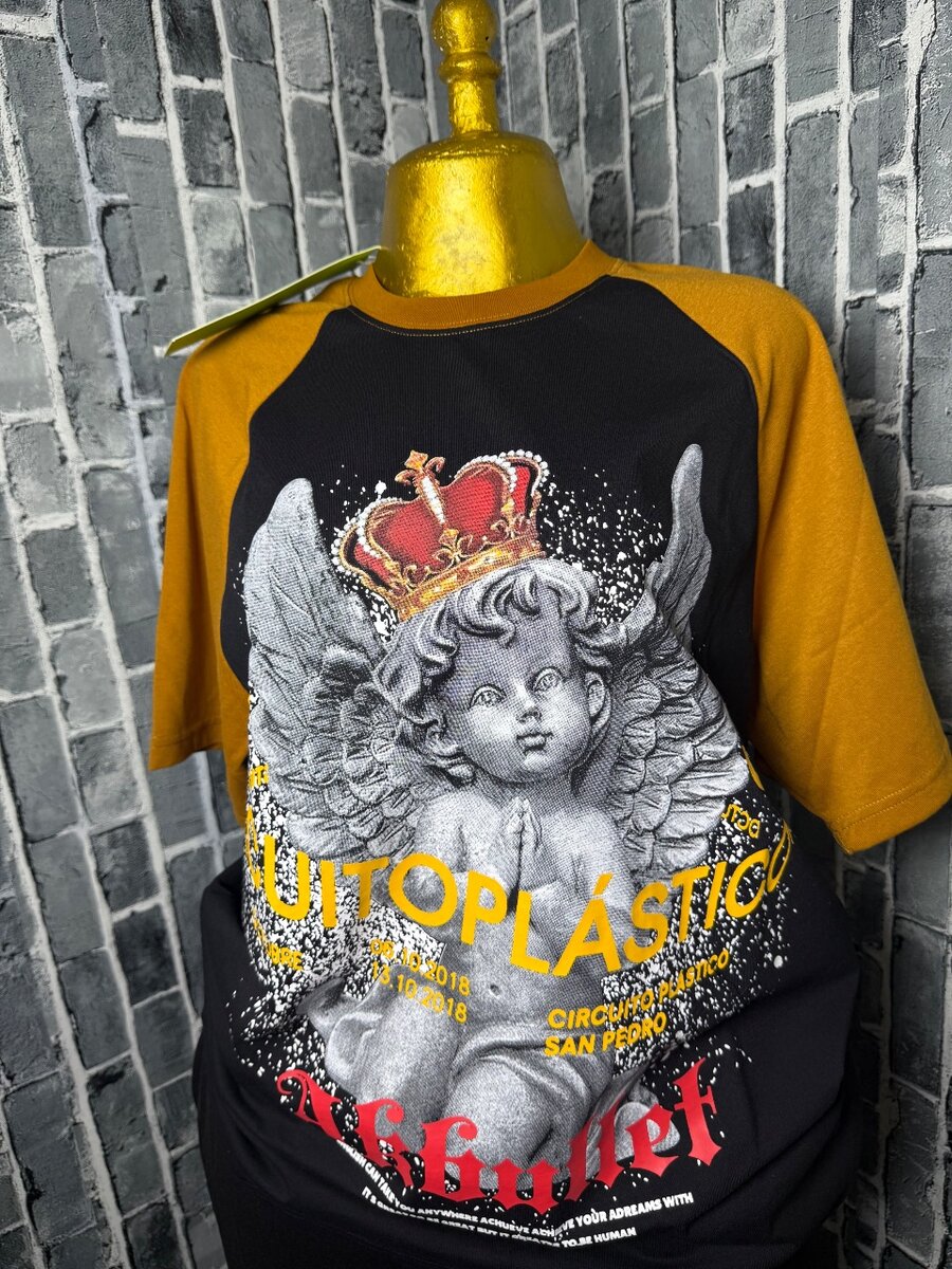 T-shirt design graphique original