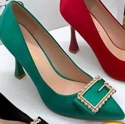 belles chaussures pour femmes