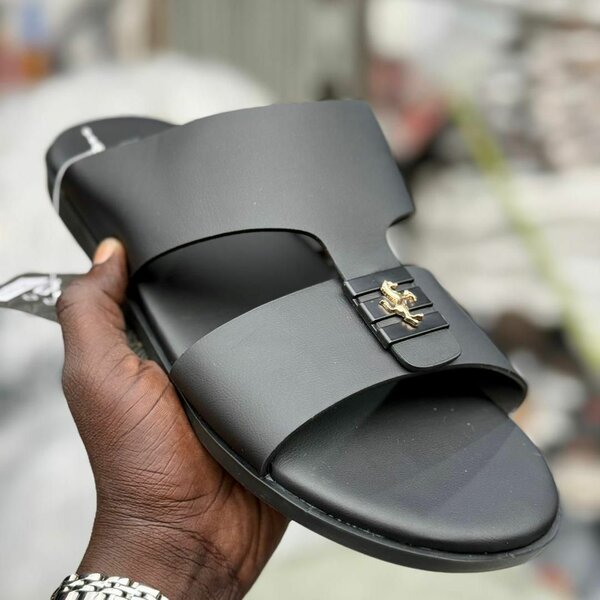 Sandales en cuir homme élégantes