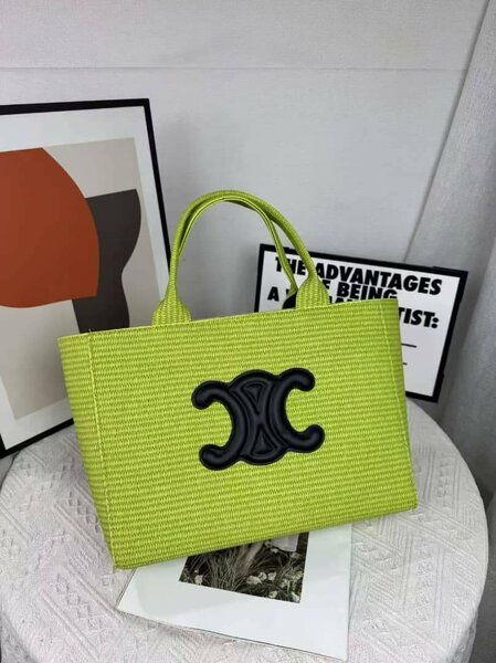 Sac à main en paille coloré
