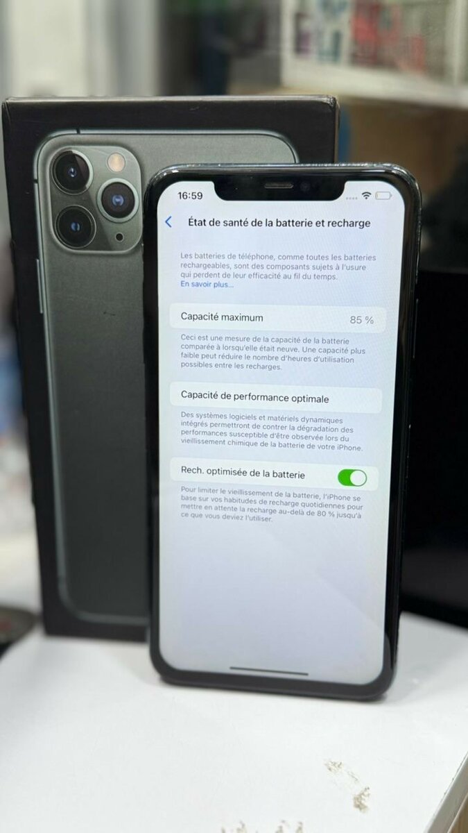 iPhone 11pro Max 64Giga Second main