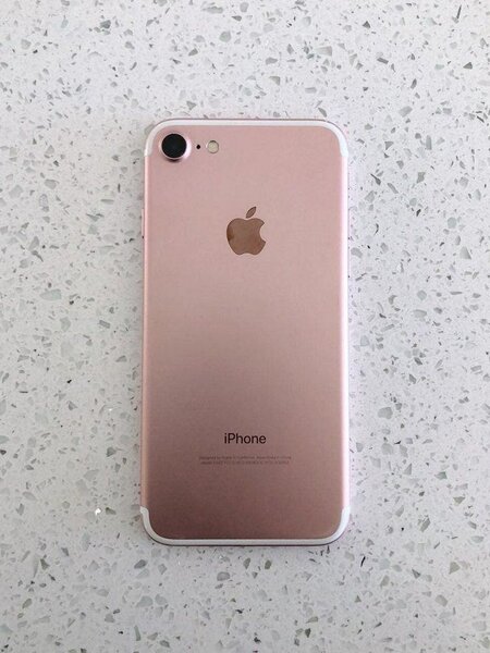 iPhone 7 Rose Gold