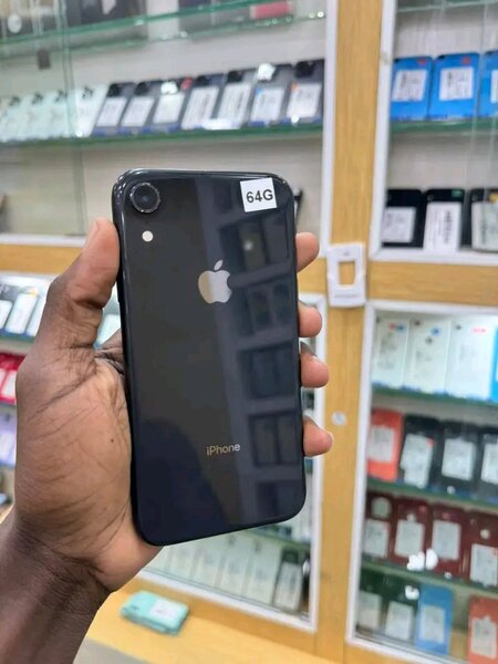 iPhone Noir 64 Go Débloqué