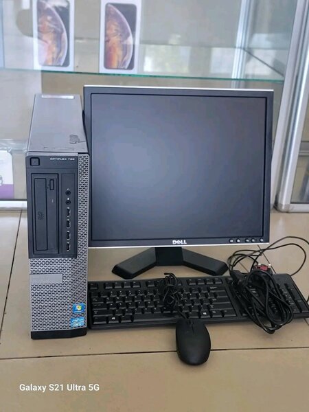 Dell corei5 4 GB ram, 500gb hard drive