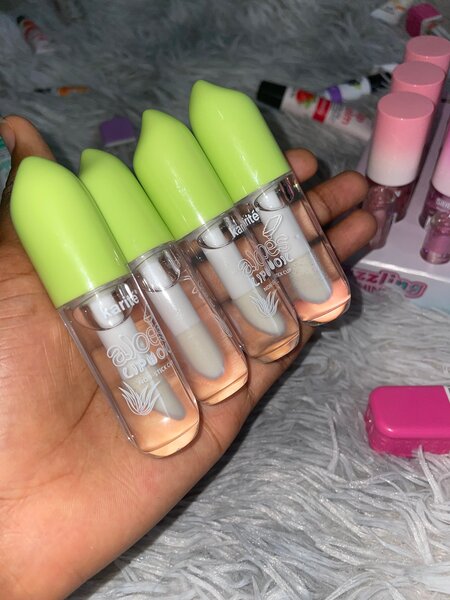 Lot de brillants à lèvres hydratants