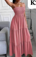Robe d'été longue avec élastique sur fines bretelles rose