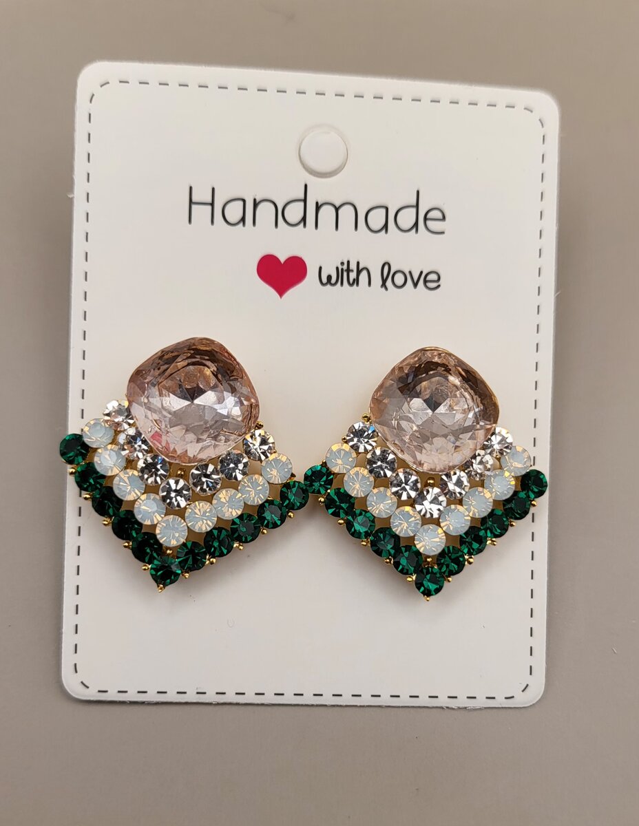 multi stone  stud