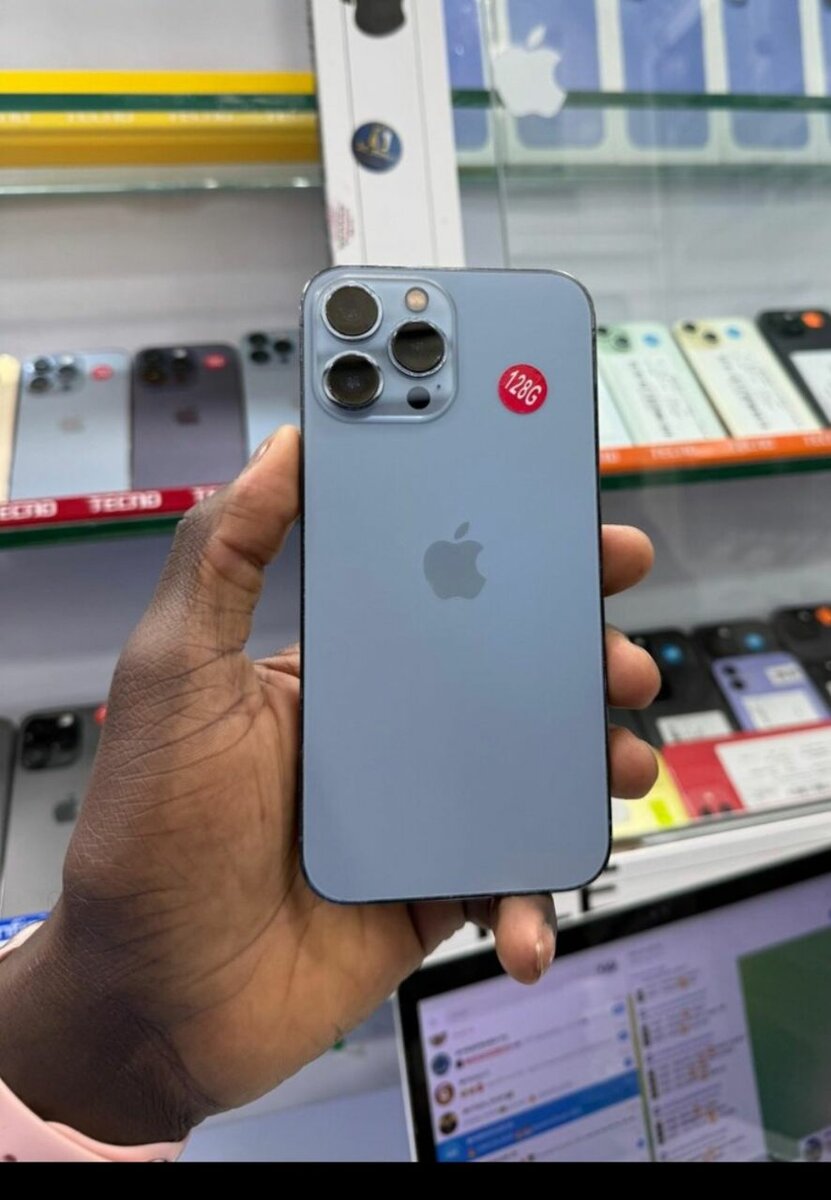 iPhone Pro Max 128Go Débloqué