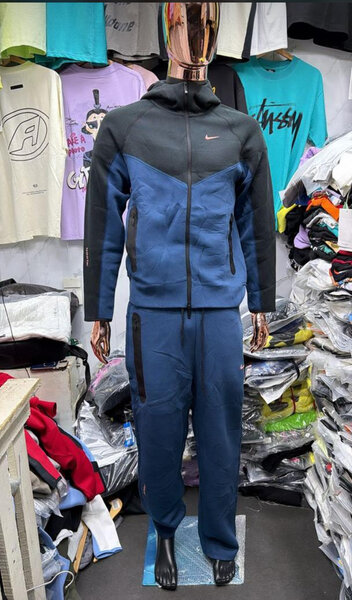 Men's Sports Tracksuit niketec