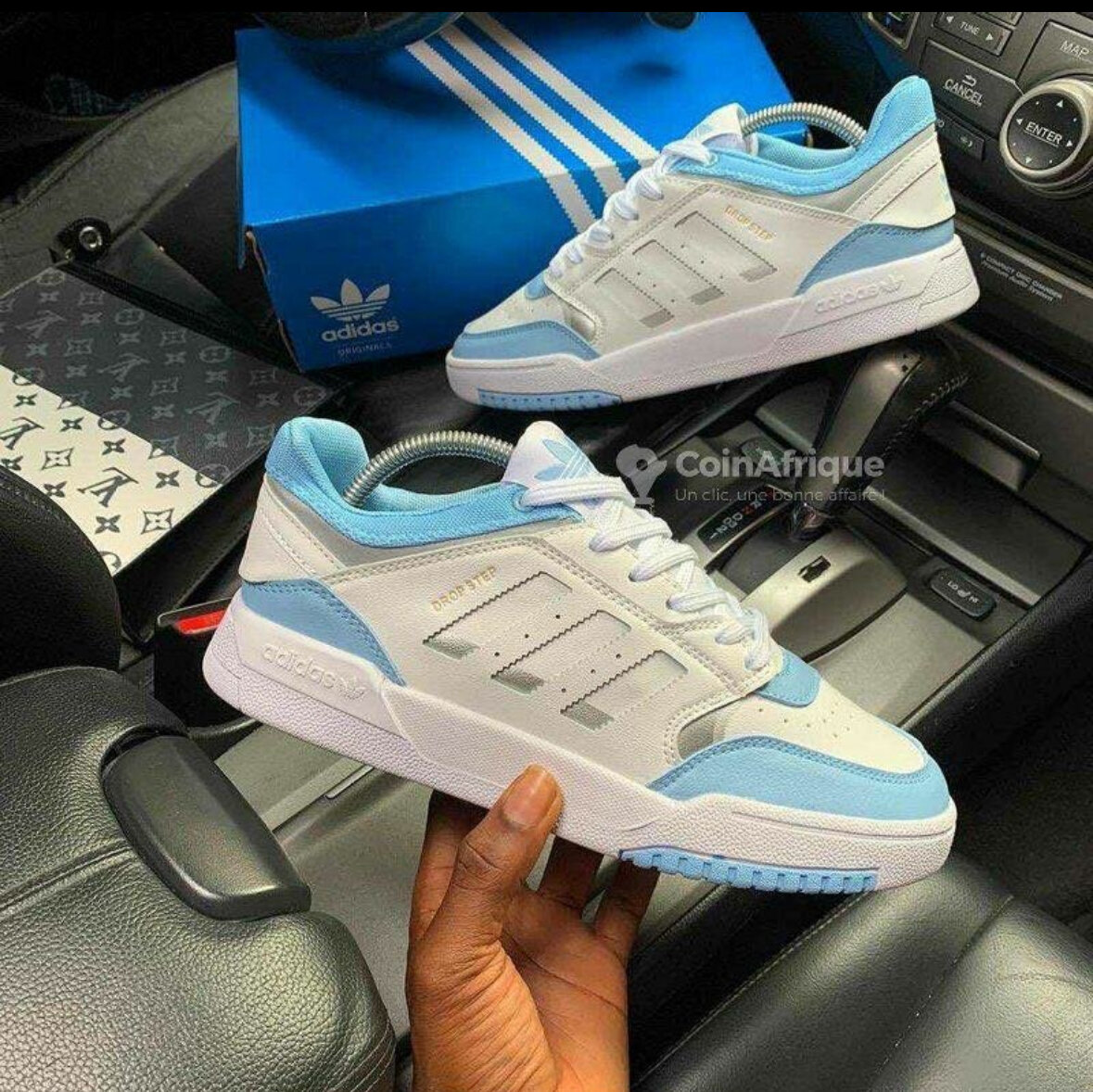 Baskets Bleu et Blanc Tendance