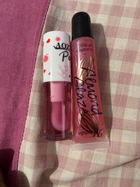 Set de brillants à lèvres colorés