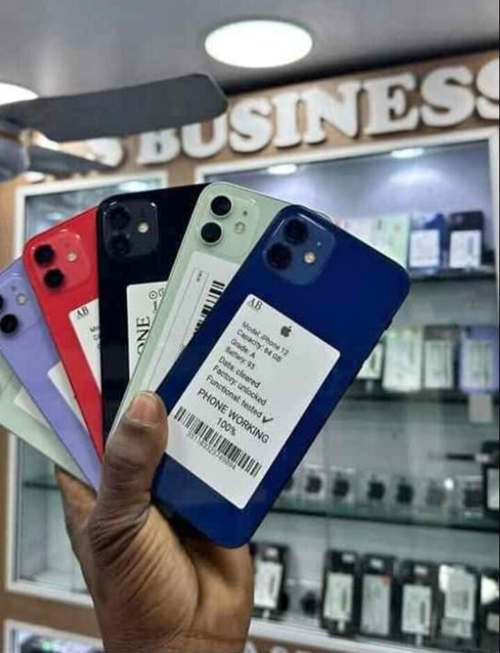 Smartphones variés colorés