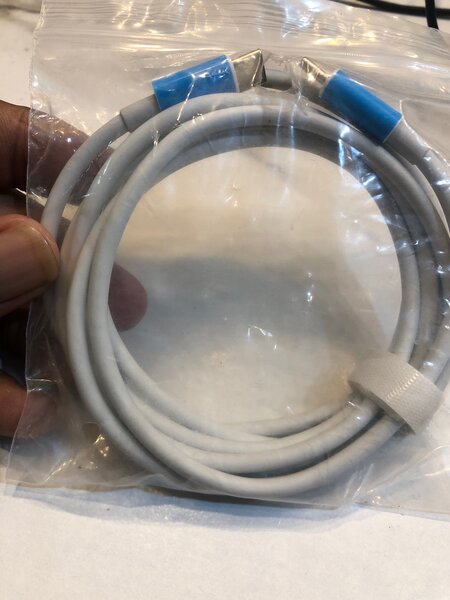 Apple cable C to C