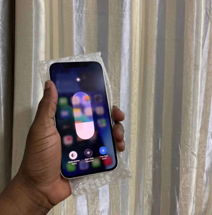 iPhone 12 Blanc 64GB