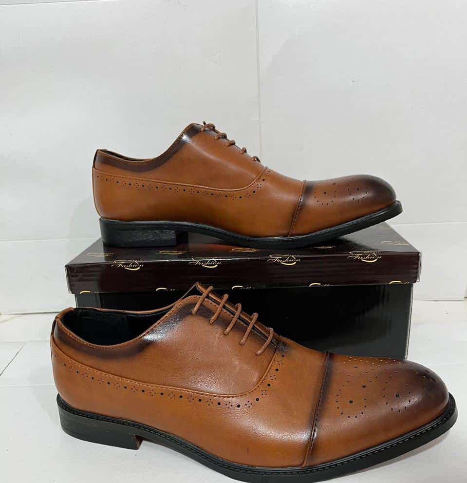 Men's leather boots,brown Sizes: 40-45