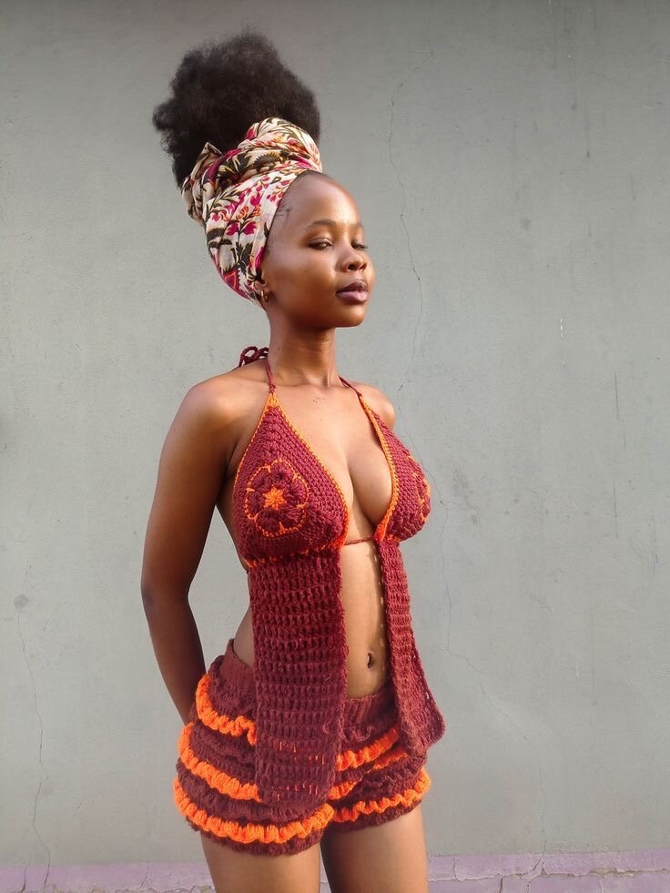 Ensemble crochet bikini sexy