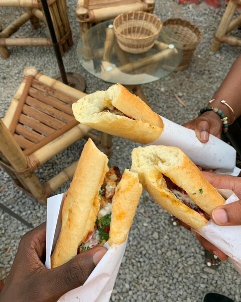 Brochettes et Sandwiches Délicieux