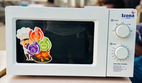 Micro-ondes compact moderne