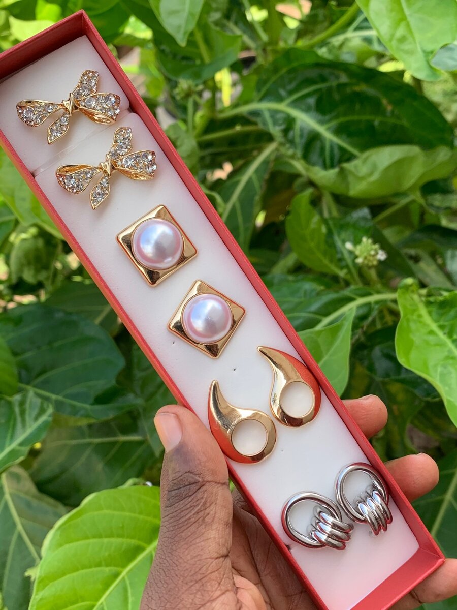 Earring set