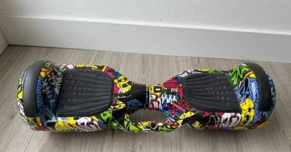 Hoverboard graffiti coloré