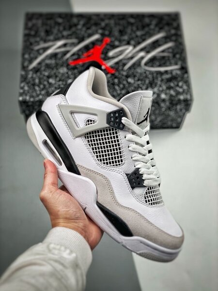 Jordan 4