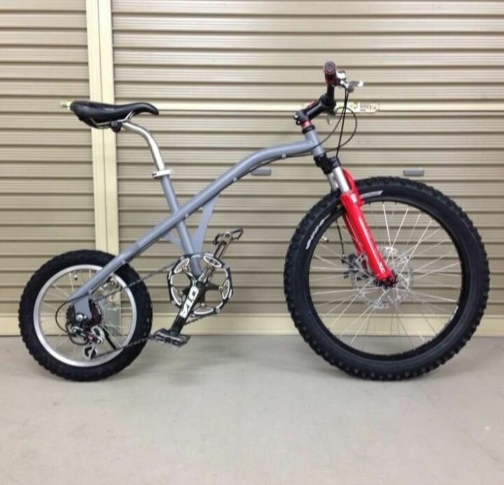 Vélo de montagne robuste