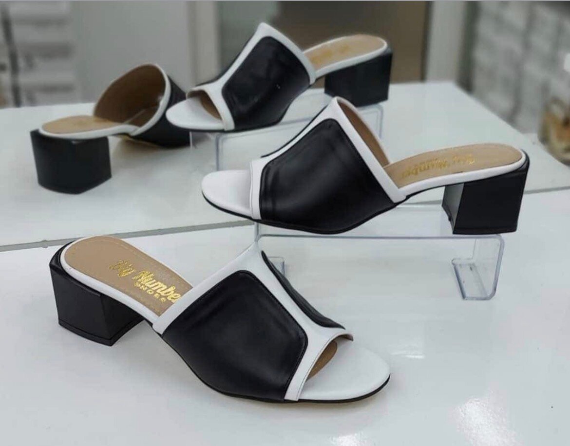 Mules à talons ouverts