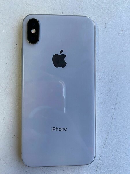 iPhone x 64 gb 100 % battery