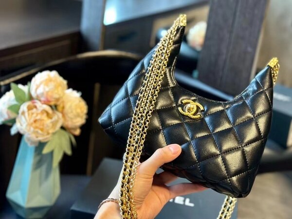Женская сумка chanel
