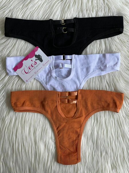 Strings et culottes pour femmes